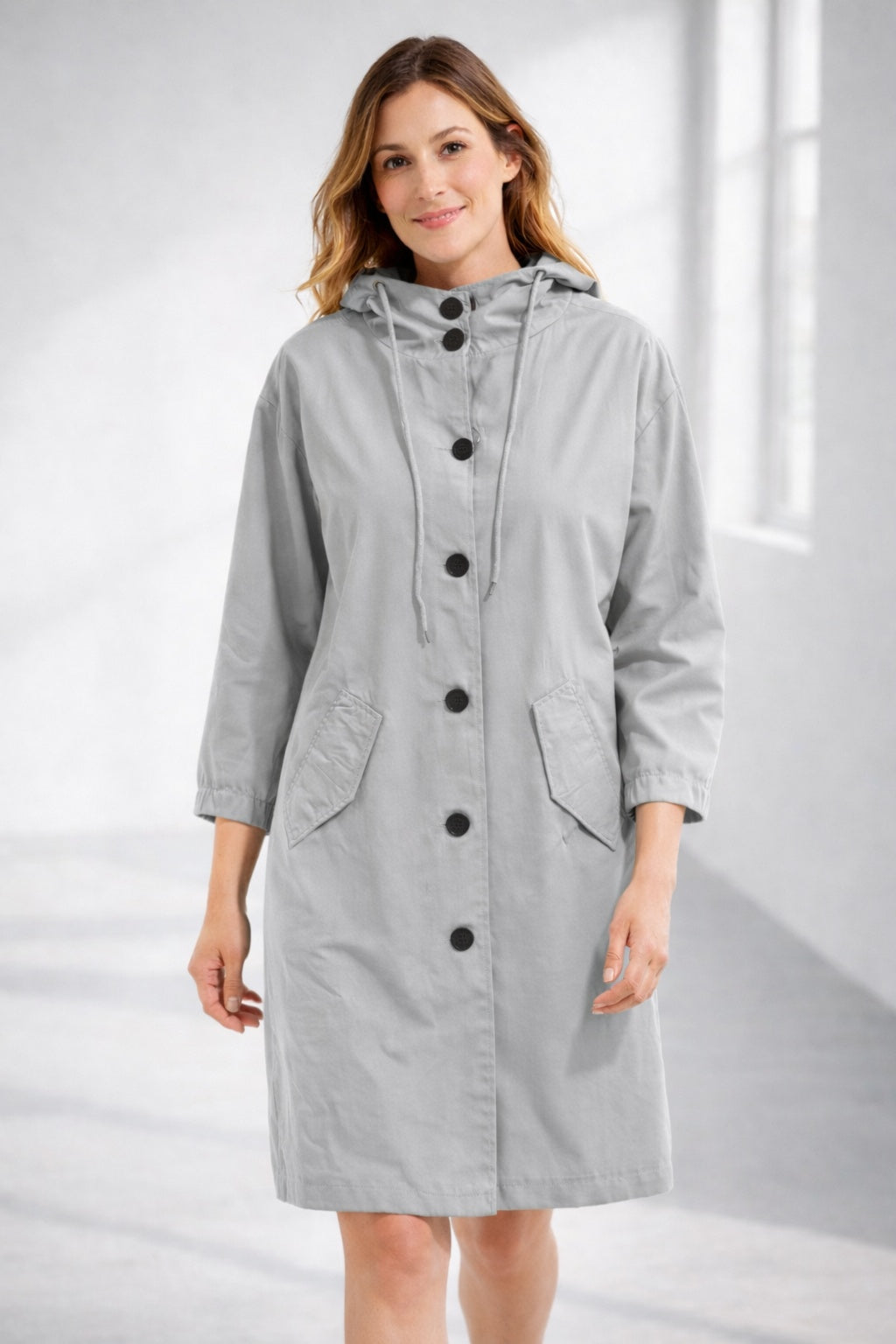 Chaqueta Larga con Capucha Mujer Botones Manga 3/4